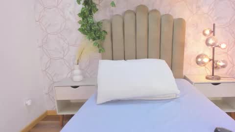   online show from November 2025 12:05:02 PM