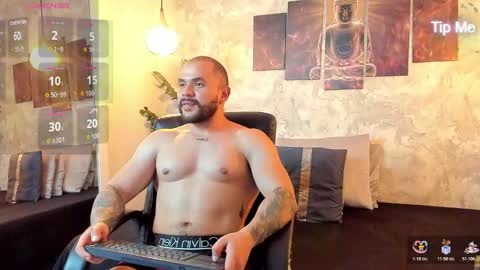 Roman online show from October 2025 08:09:02 PM