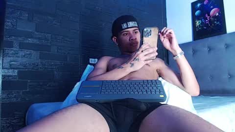 Snapshot of romancartier_ chatting on April 2026 07:58:01 AM Roman Cartier online show from April 2026 07:58:01 AM