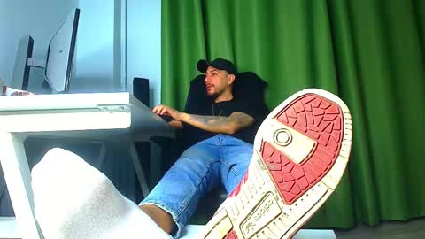 Snapshot of romaniamaster1 chatting on March 2026 07:31:01 PM romaniamaster1 online show from March 2026 07:31:01 PM