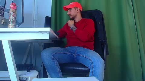 Snapshot of romaniamaster1 chatting on April 2026 05:41:01 AM romaniamaster1 online show from April 2026 05:41:01 AM