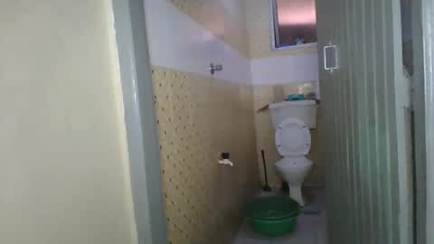 Emma online show from February 2025 11:42:02 AM