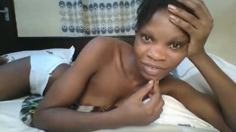 Emma online show from November 2025 04:25:01 AM