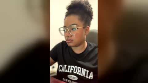 Snapshot of romantic_stargirl chatting on March 2026 03:40:01 PM Is A Belle online show from March 2026 03:40:01 PM