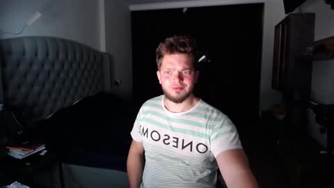 Snapshot of romantic_twunk chatting on October 2025 03:45:01 AM romantic_twunk online show from October 2025 03:45:01 AM