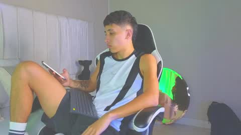 Snapshot of rome_hard chatting on April 2026 08:43:02 PM Rome online show from April 2026 08:43:02 PM