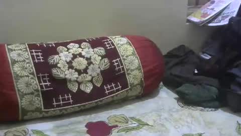 Snapshot of romeo7inch chatting on December 2025 07:15:02 AM Punith online show from December 2025 07:15:02 AM