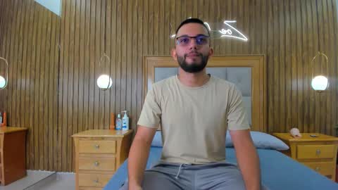 Snapshot of romeo__bossi chatting on March 2026 11:25:01 AM Romeo Bossi online show from March 2026 11:25:01 AM
