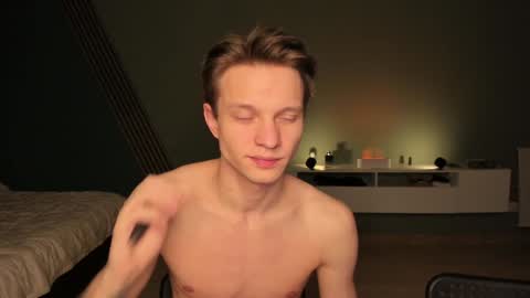 Romeo online show from December 2024 11:24:01 PM