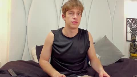 Romeo Ricci online show from December 2024 03:48:01 PM