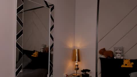 Romeo Ricci online show from January 2025 03:42:02 PM