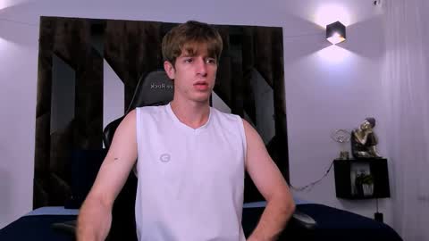 Romeo Ricci online show from January 2026 05:37:01 PM