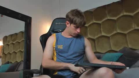 Snapshot of romeo_ricci1 chatting on February 2026 02:43:02 AM Romeo Ricci online show from February 2026 02:43:02 AM