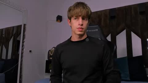 Snapshot of romeo_ricci1 chatting on February 2026 10:41:02 PM Romeo Ricci online show from February 2026 10:41:02 PM