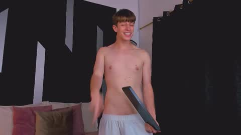 Snapshot of romeo_ricci1 chatting on March 2026 05:19:02 PM Romeo Ricci online show from March 2026 05:19:02 PM