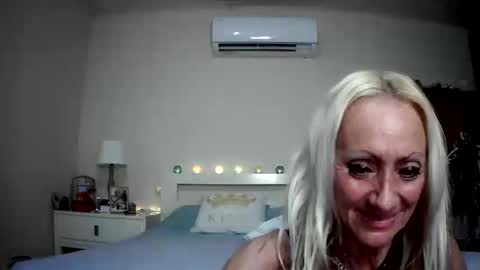 Snapshot of romeodiamond chatting on May 2026 03:26:01 AM romeodiamond online show from May 2026 03:26:01 AM