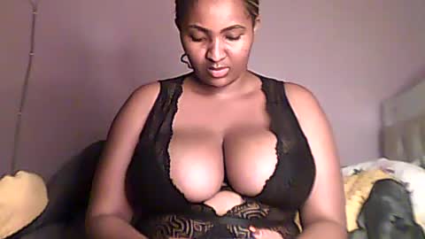 Romina 26 online show from June 2026 04:01:02 PM