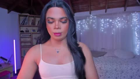 Snapshot of romirousexx chatting on February 2026 07:04:01 AM Romi Rouse online show from February 2026 07:04:01 AM