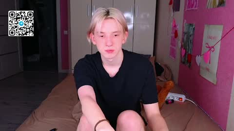 Snapshot of ron_vilss chatting on March 2026 01:44:01 PM Ron online show from March 2026 01:44:01 PM