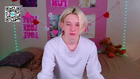 Snapshot of ron_vilss chatting on March 2026 08:37:01 AM Ron online show from March 2026 08:37:01 AM