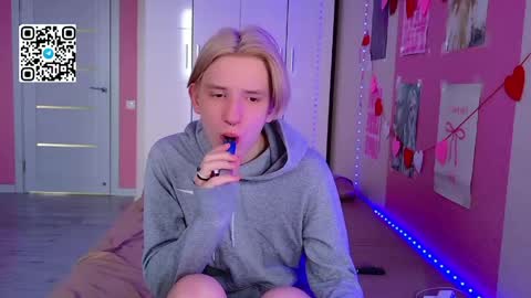 Snapshot of ron_vilss chatting on April 2026 04:52:01 AM Ron online show from April 2026 04:52:01 AM