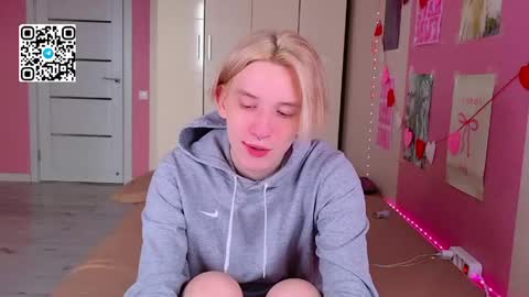 Snapshot of ron_vilss chatting on April 2026 04:57:01 AM Ron online show from April 2026 04:57:01 AM