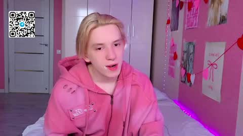 Snapshot of ron_vilss chatting on April 2026 04:34:01 AM Ron online show from April 2026 04:34:01 AM