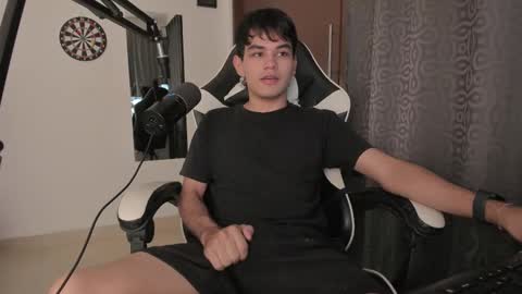 Snapshot of ronaldmq20 chatting on January 2025 11:15:01 PM Ronaldo online show from January 2025 11:15:01 PM