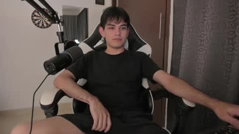 Snapshot of ronaldmq20 chatting on January 2025 02:48:02 AM Ronaldo online show from January 2025 02:48:02 AM