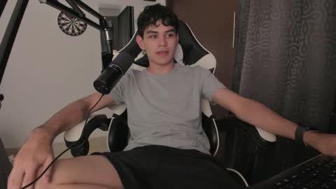 Snapshot of ronaldmq20 chatting on January 2025 11:22:01 PM Ronaldo online show from January 2025 11:22:01 PM