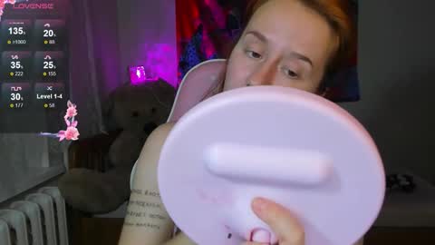 Snapshot of roniya_v chatting on October 2025 02:41:02 PM Spicy lady Kristy online show from October 2025 02:41:02 PM