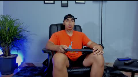 RonnieCanford online show from February 2026 04:21:02 PM