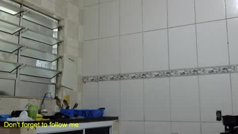 Snapshot of ronnispoto chatting on February 2025 08:31:01 PM ronny online show from February 2025 08:31:01 PM