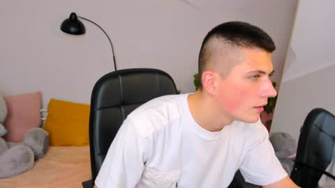 Rony online show from December 2024 08:04:02 PM