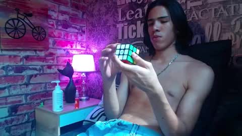 RonyMiller 1 online show from December 2024 06:42:01 PM