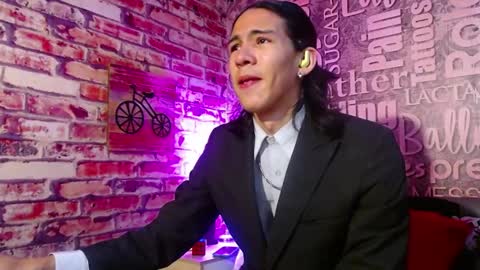 RonyMiller 1 online show from December 2024 01:28:02 PM