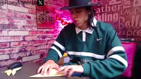 RonyMiller 1 online show from February 2025 05:03:02 PM