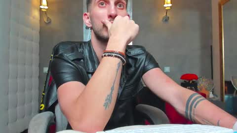 onlyfans-   online show from February 2025 10:37:01 PM