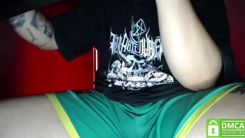 Snapshot of room_hot_x chatting on November 2025 02:14:01 AM ken online show from November 2025 02:14:01 AM