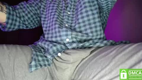 Snapshot of room_hot_x chatting on December 2025 07:17:01 AM ken online show from December 2025 07:17:01 AM