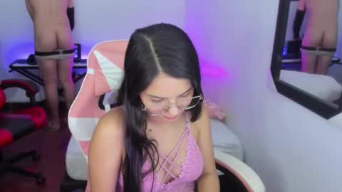  MIA AND PAUL online show from November 2025 07:16:02 PM