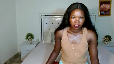 Snapshot of rorennah chatting on April 2026 05:16:02 PM Rorenah online show from April 2026 05:16:02 PM