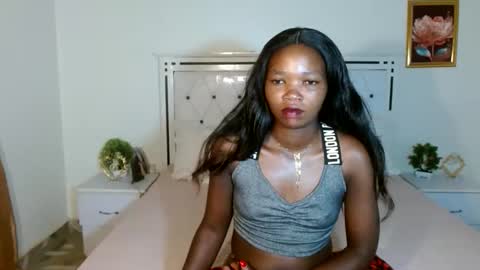 Snapshot of rorennah chatting on April 2026 06:43:02 PM Rorenah online show from April 2026 06:43:02 PM