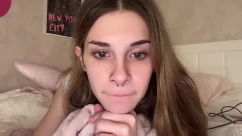 Snapshot of ros3210 chatting on October 2025 03:51:02 AM Rose online show from October 2025 03:51:02 AM