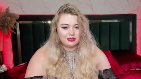 Snapshot of rosa1ia chatting on February 2025 01:04:02 AM Chloe online show from February 2025 01:04:02 AM