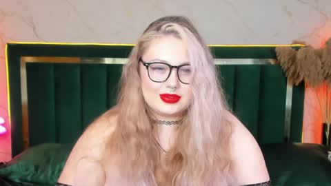 Snapshot of rosa1ia chatting on March 2026 06:57:02 PM Chloe online show from March 2026 06:57:02 PM