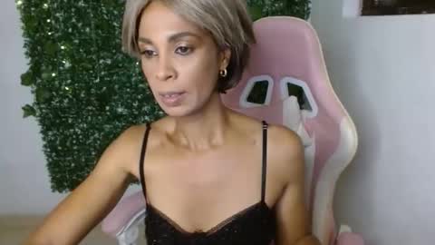 Snapshot of rosa_skinny chatting on March 2026 12:37:01 AM rosa online show from March 2026 12:37:01 AM