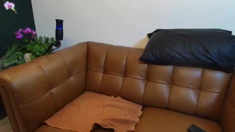 Rosalie Caine online show from March 2026 12:35:01 AM