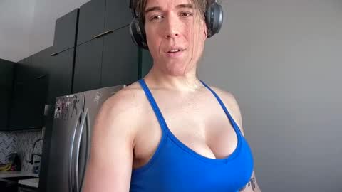 Snapshot of rosaliecaine chatting on April 2026 07:27:01 PM Rosalie Caine online show from April 2026 07:27:01 PM