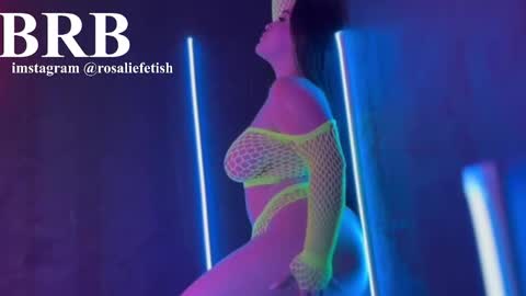 Snapshot of rosaliefetish chatting on October 2025 06:46:02 PM Rosalie online show from October 2025 06:46:02 PM